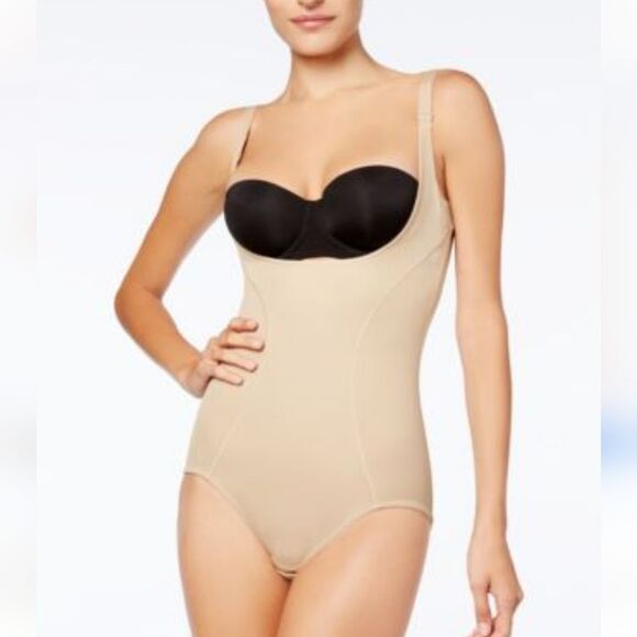 Maidenform All Over Shaper NWT cream color, Wear-Your-Own-Bra, Medium - Picture 3 of 10